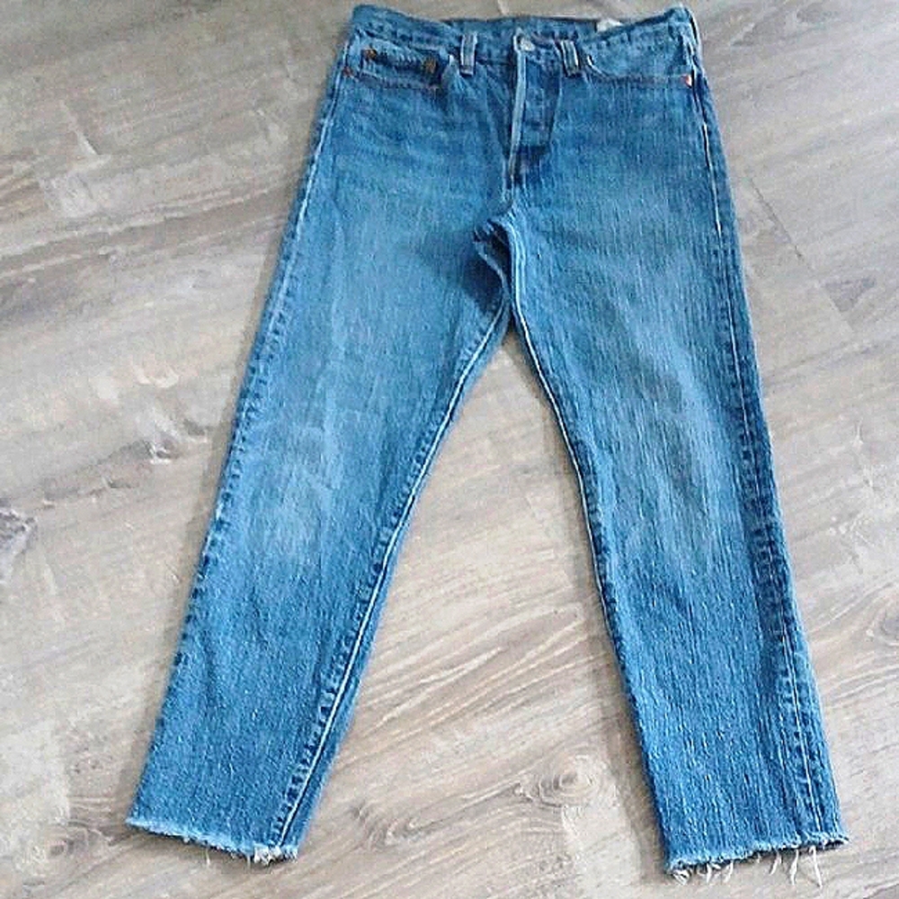 Levi's 501 Button-fly Strsight Leg Jeans